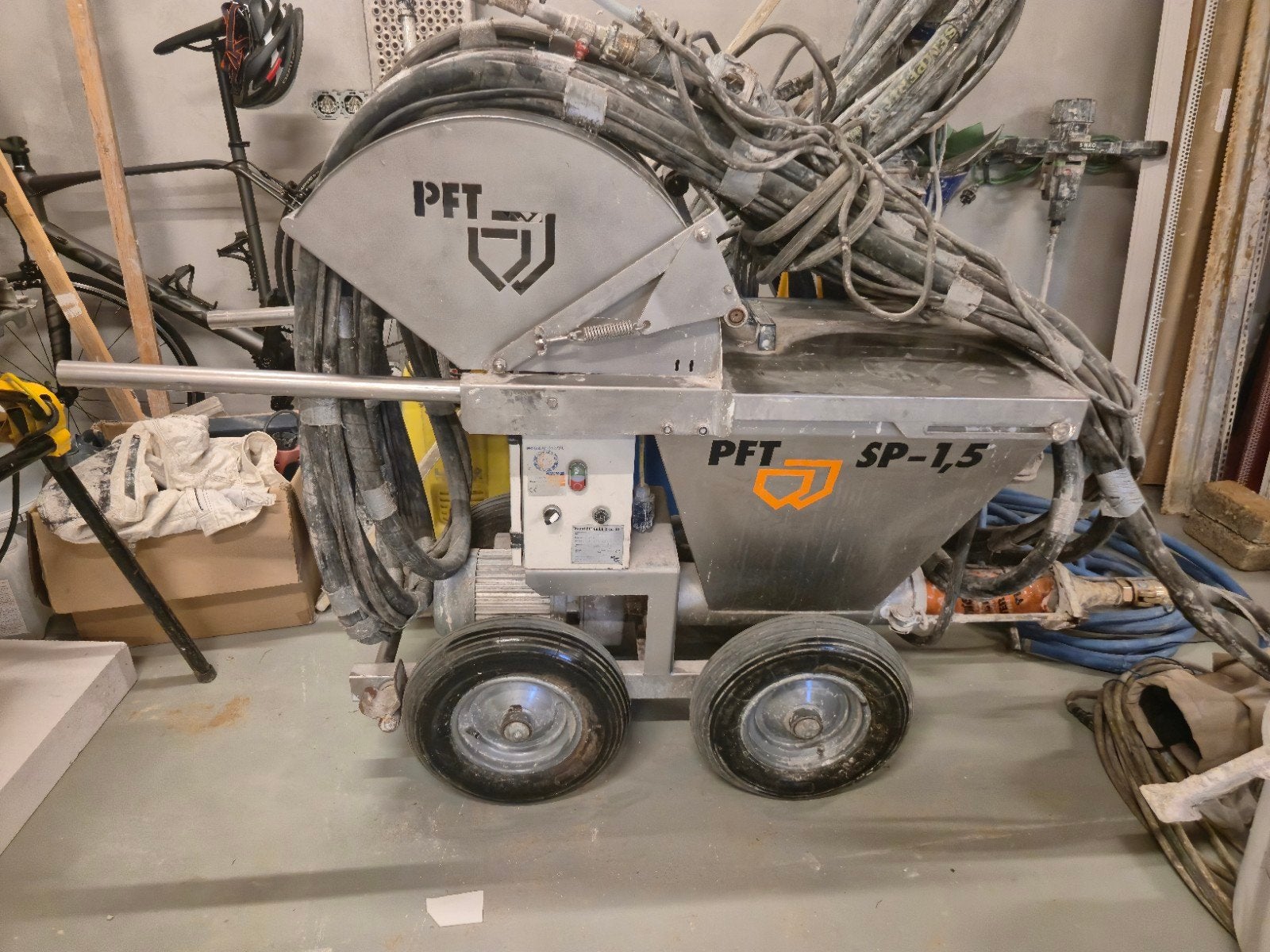 PFT SP-1,5 pleisterspuitmachine Spackspuit., Ophalen