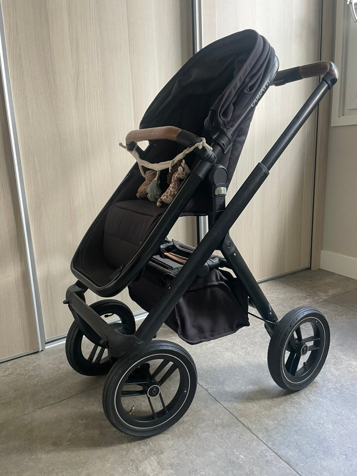 Dubatti kinderwagen compleet/zwart, Kinderen en Baby's, Ophalen, Zo goed als nieuw, Kinderwagen, Overige merken