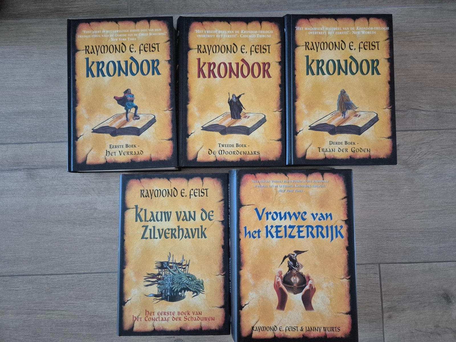 Raymond E. Feist Boeken - Krondor, Zilverhavik, Keizerrijk, Ophalen of Verzenden, Zo goed als nieuw