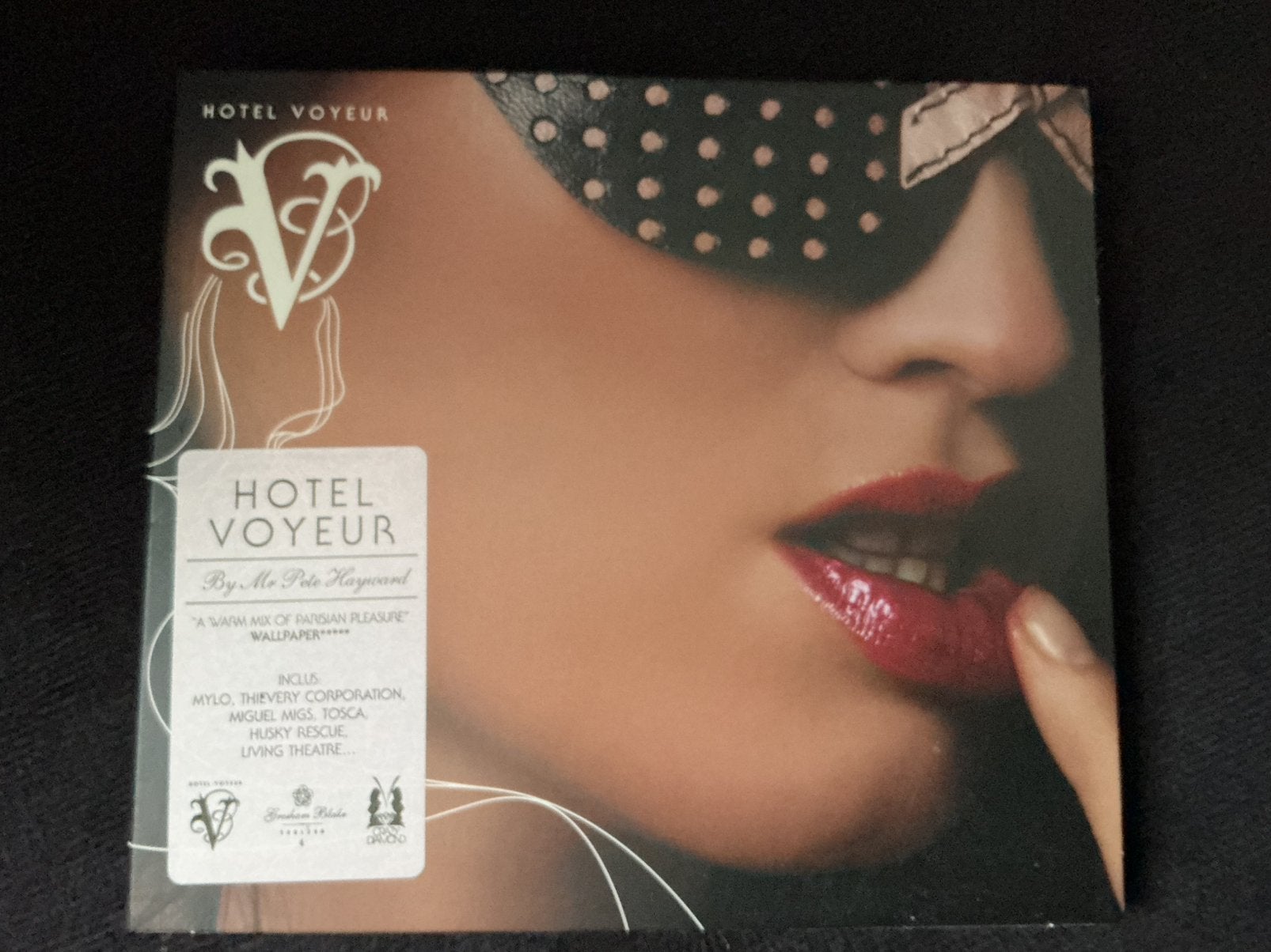 Hotel Voyeur dubbel-cd digipack, Ophalen of Verzenden, Zo goed als nieuw