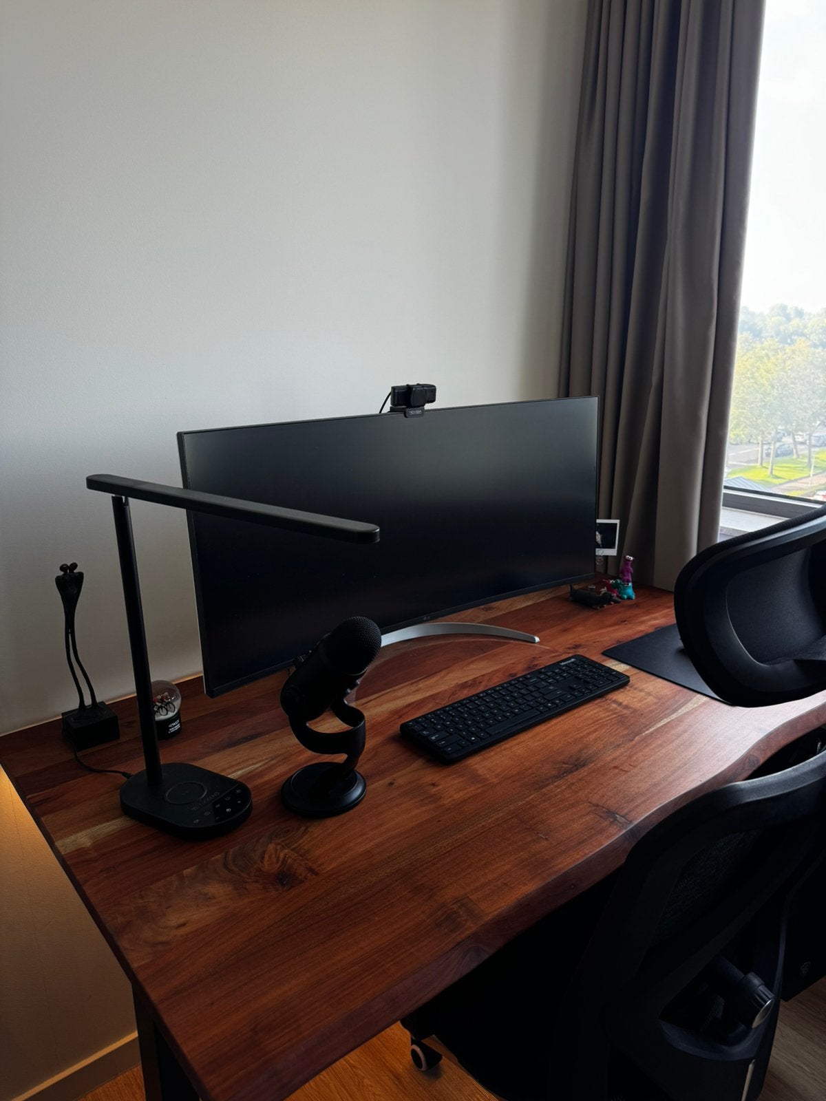 LG 38WP85C-W Ultrawide QHD+ IPS USB-C Curved Monitor 37.5 in