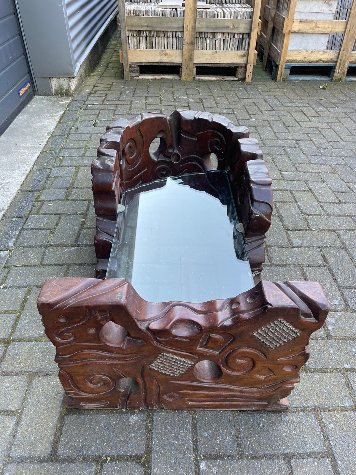 Antieke teakhouten salontafel met glasplaat, Ophalen of Verzenden, Gebruikt, Hout
