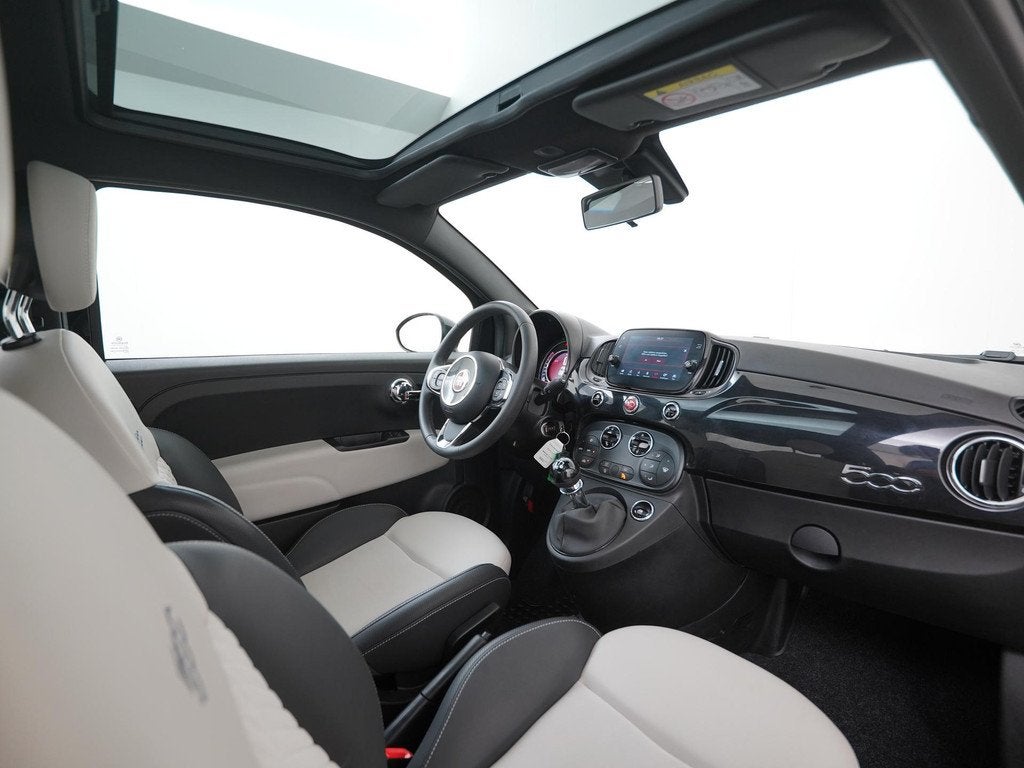 Fiat 500 1.0 Hybrid Dolcevita | Navigatie | Panoramadak | Zo, Auto's, Fiat, Voorwielaandrijving, 12 maanden, Stof, Gebruikt