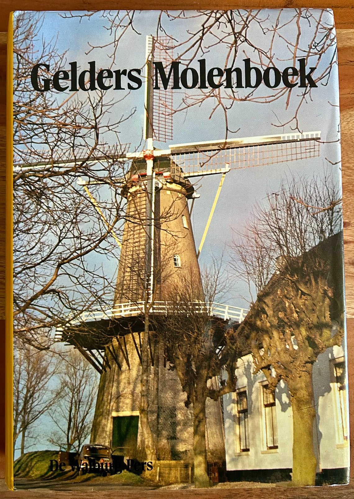Gelders Molenboek - Jan Korf e.a. - De Walburg Pers Zutphen, Ophalen of Verzenden, Zo goed als nieuw, Jan Korf e.a. - De Walburg Pers Zutphen