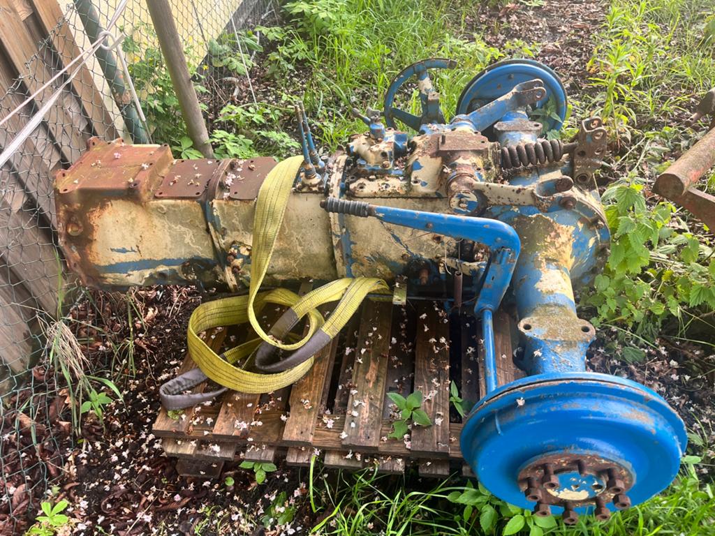 Doordraaiende Fordson (super)Dexta achterbrug, Ophalen, Gebruikt