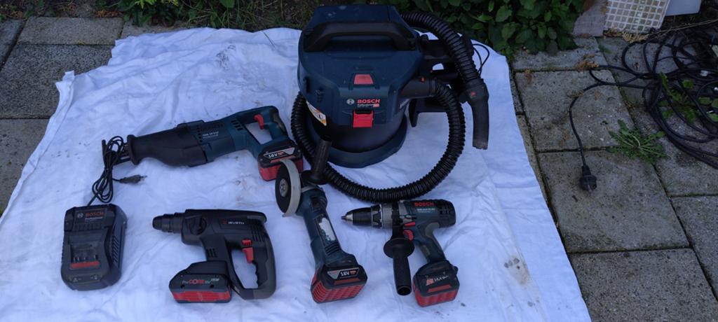 Bosch Professional Set., Ophalen of Verzenden, Zo goed als nieuw, Minder dan 600 watt, Decoupeerzaag