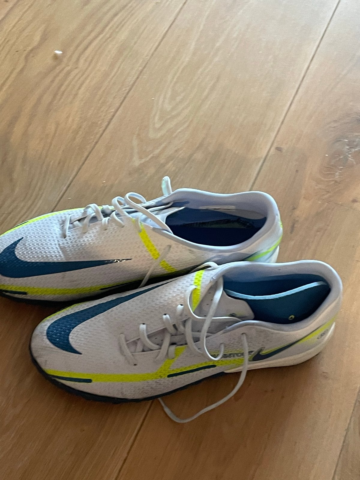 Nike Phantom GT2 Academy TF voetbalschoenen, Maat XS of kleiner, Ophalen of Verzenden, Gebruikt, Schoenen