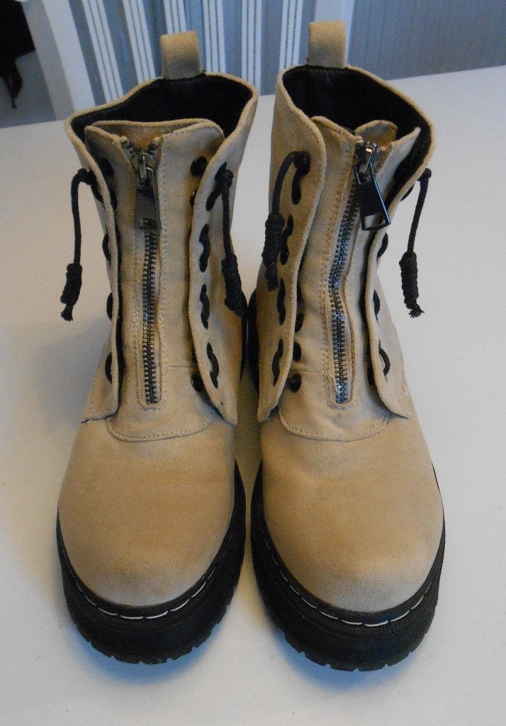 Erynn Paris enkelboots beige mt 40, Beige, Lage of Enkellaarzen, Erynn Paris, Ophalen of Verzenden