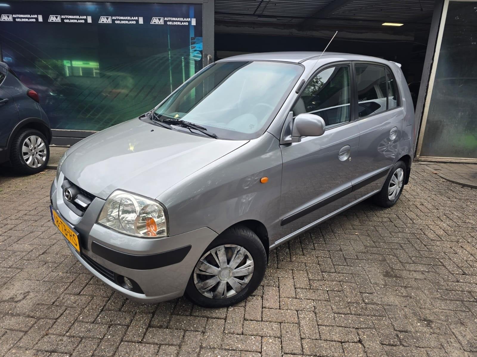 Hyundai Atos 1.1i Dynamic Cool | AUTOMAAT | 2E EIGENAAR | AI, Auto's, Stof, 31 €/maand, 4 cilinders, Origineel Nederlands