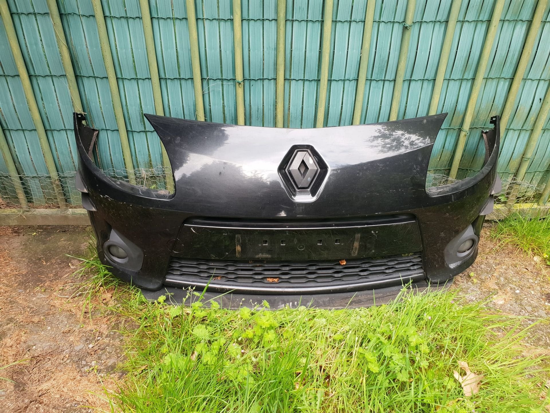 RENAULT TWINGO VOORBUMPER BJ 2009, Gebruikt, -, -, Ophalen of Verzenden
