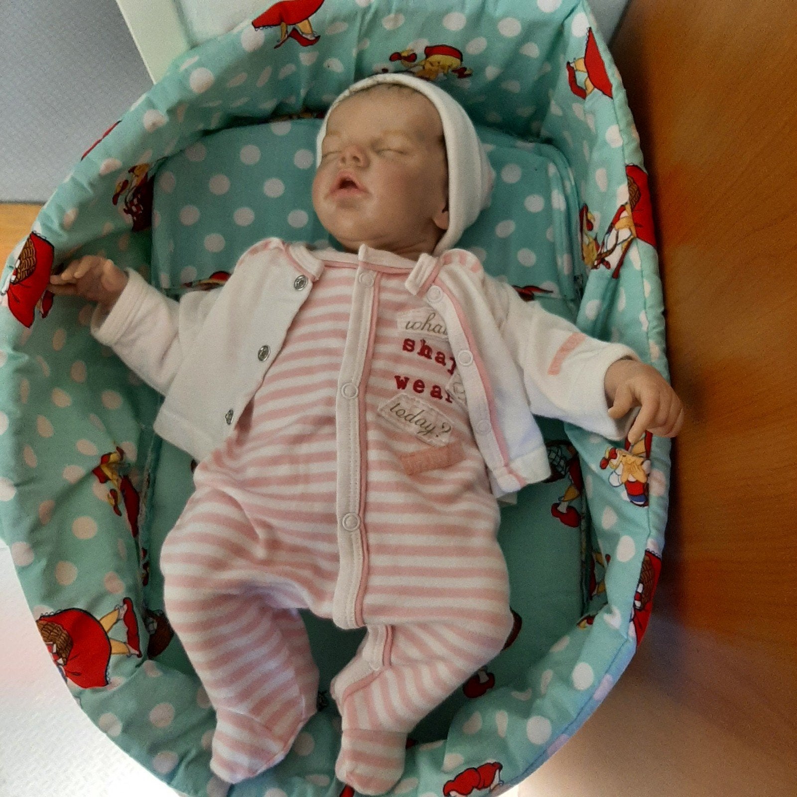 reborn baby, Verzamelen, Verzenden, Zo goed als nieuw, Babypop, Levensecht of Reborn