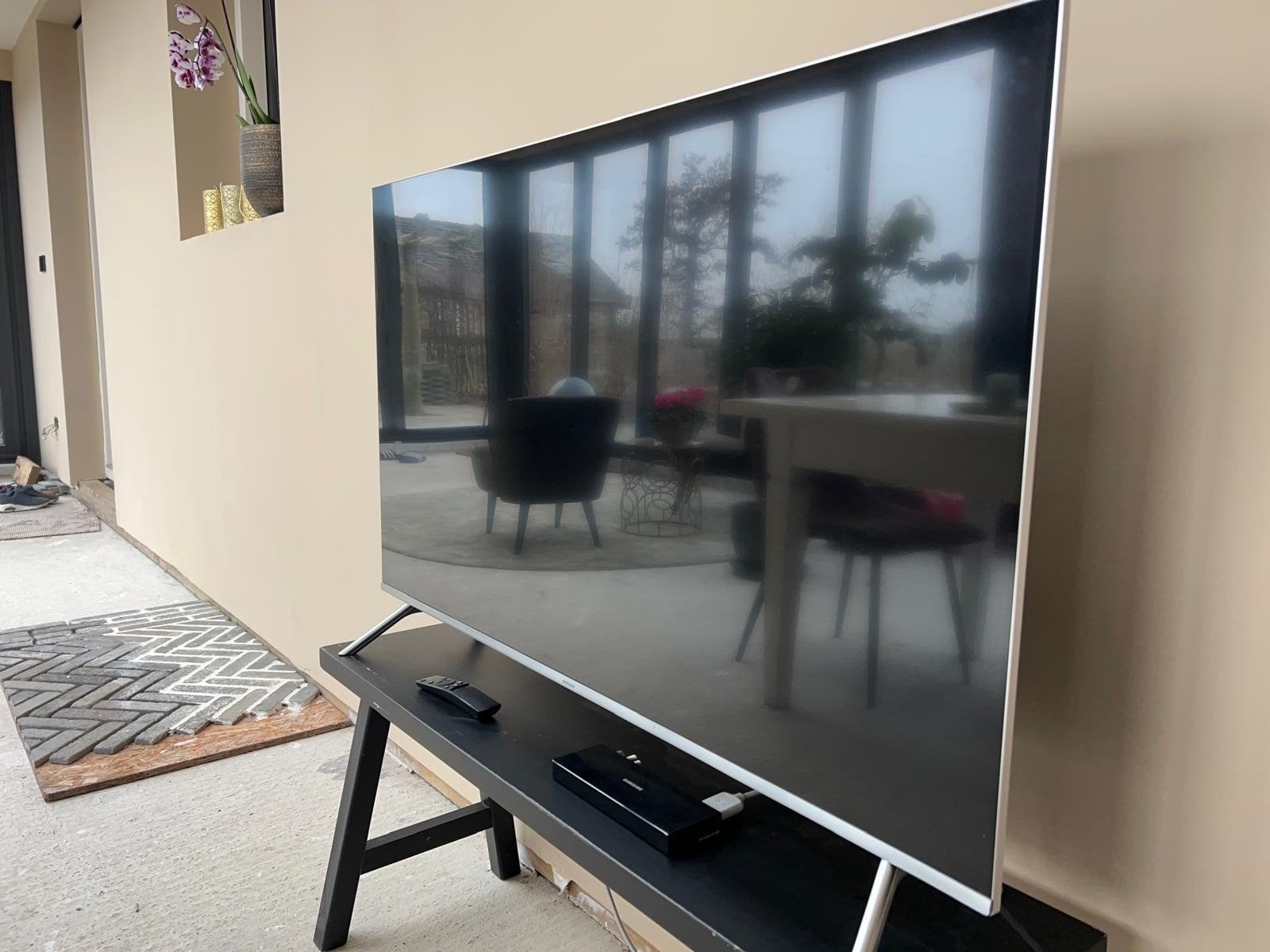 Foto 3 van Samsung 49 inch 4K Smart TV (UE49MU7000) 2017
