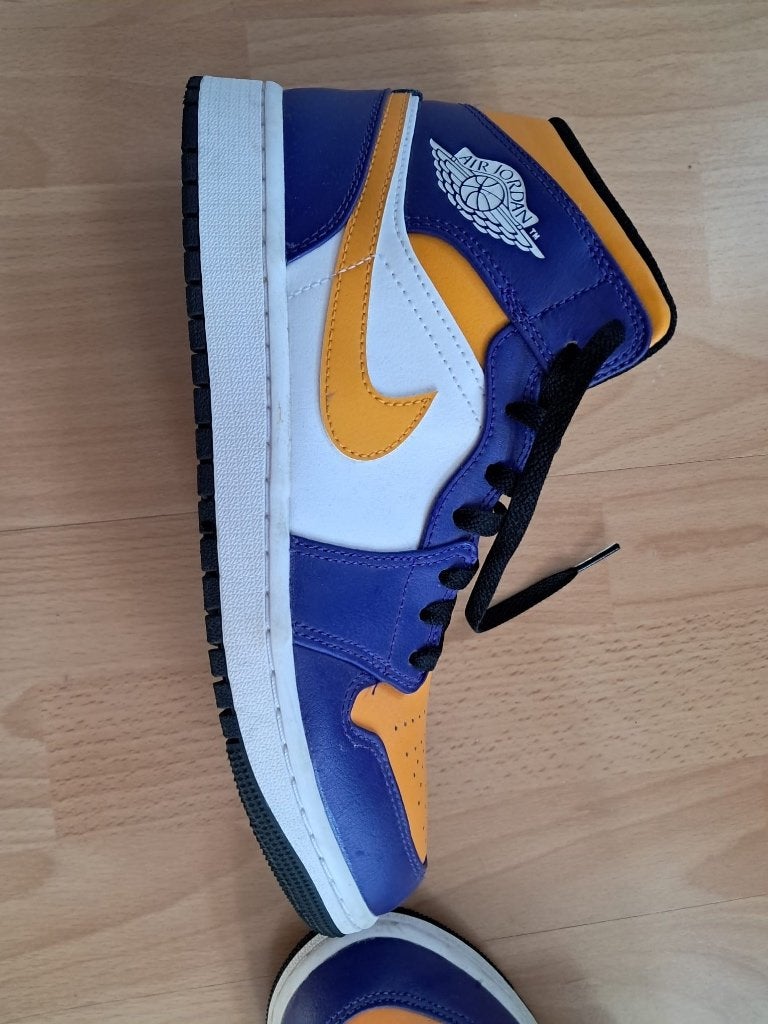 Jordan 1 mid Lakers (2022), Ophalen, Overige kleuren, Nike Jordan, Sneakers of Gympen