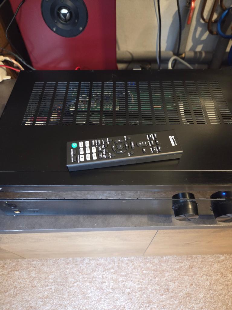 Sony STR -DH590 Receiver met bluetooth en hdmi, Ophalen of Verzenden, Zo goed als nieuw, Sony, 120 watt of meer