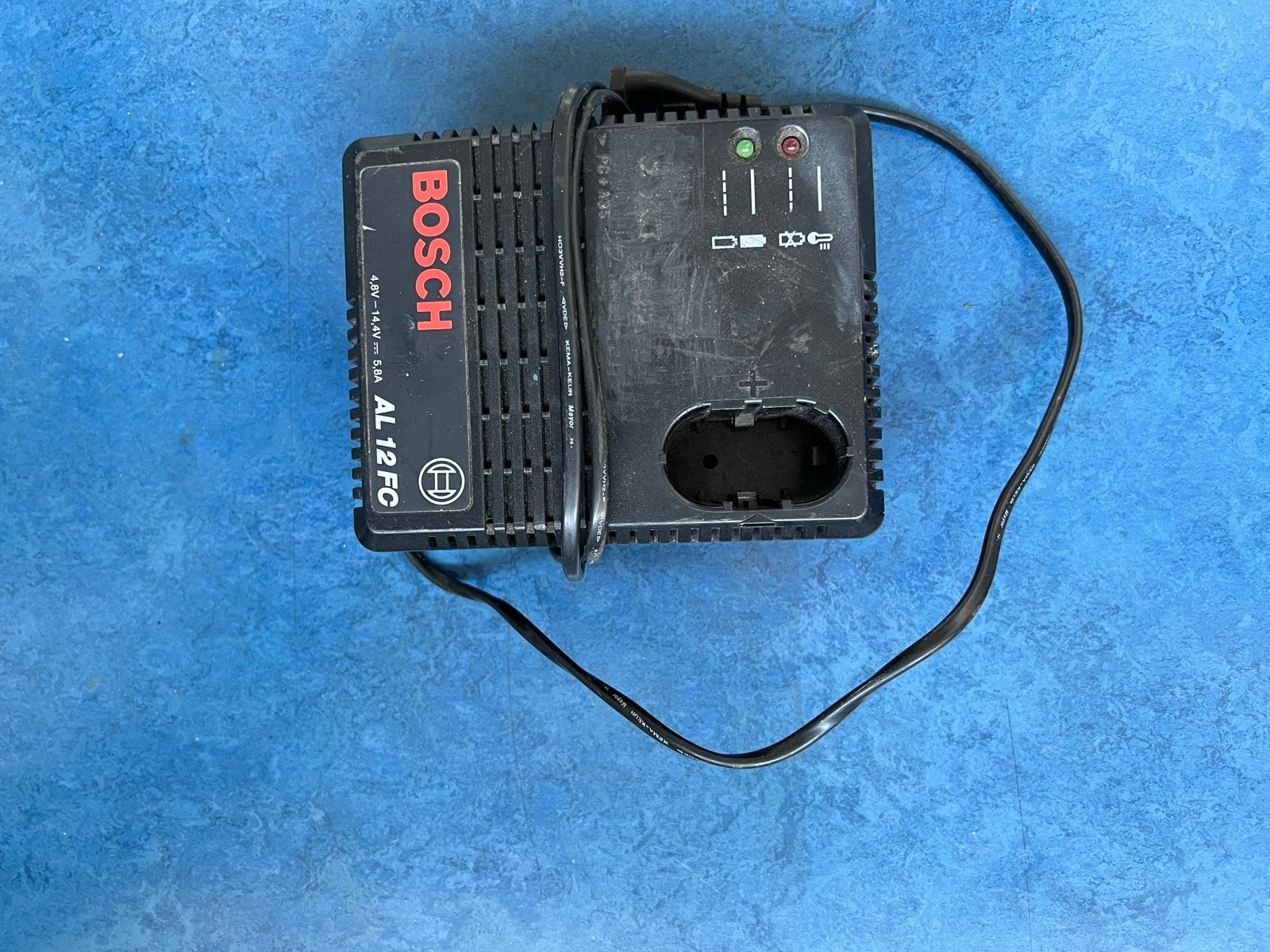 Bosch AL 12 FC Acculader - 4.8V-14.4V, Ophalen