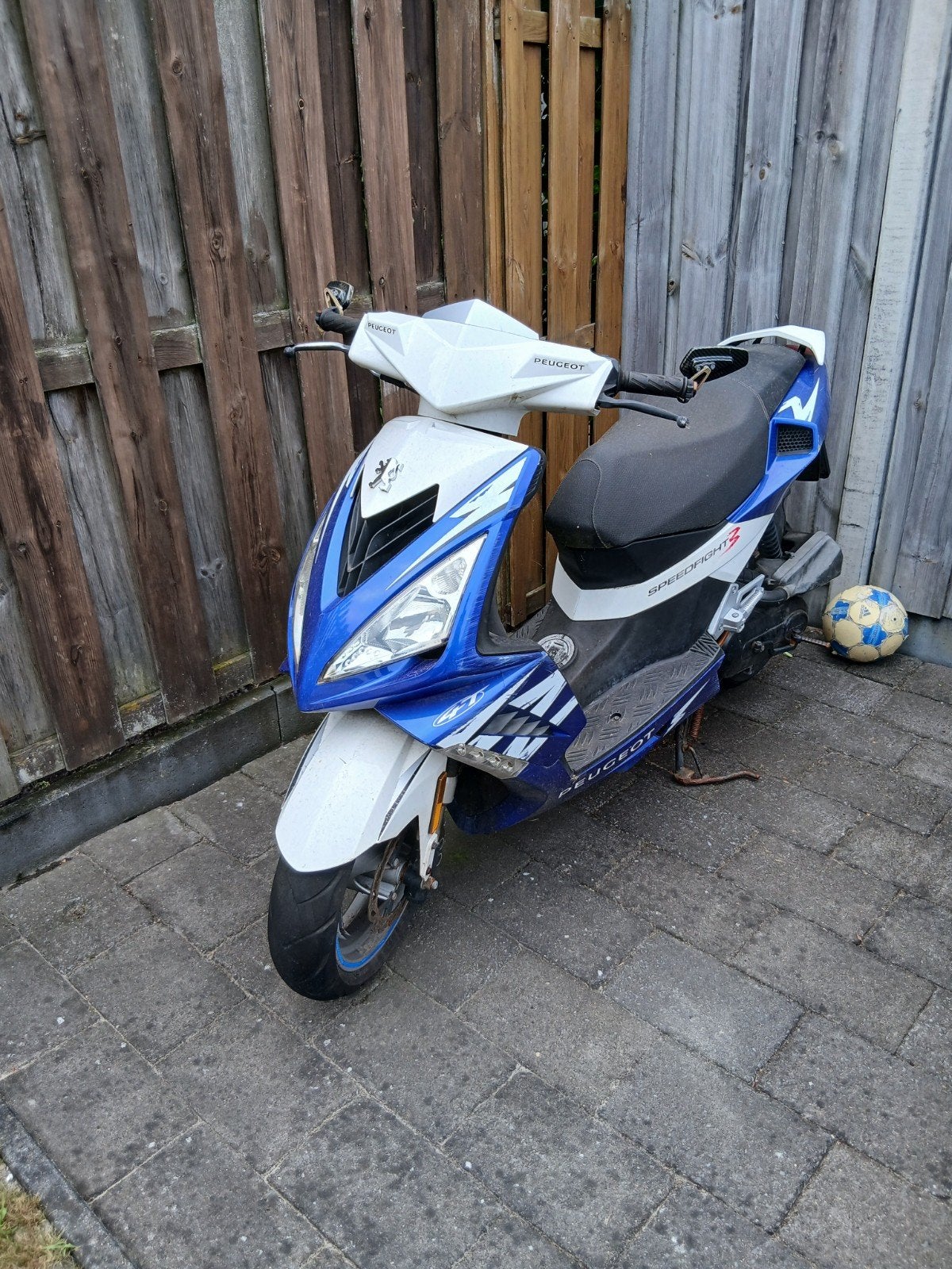 Speedfight 3 (geel kenteken) opknapper, Fietsen en Brommers, Brommeronderdelen | Scooters, Ophalen, Zo goed als nieuw, Piaggio