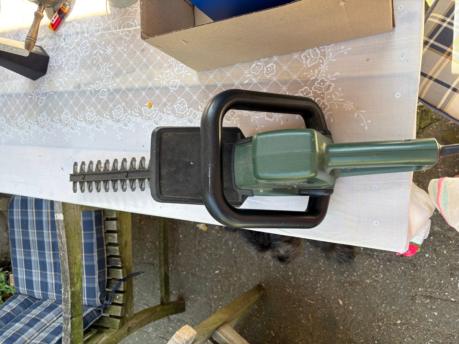 Black & Decker GT 221 heggenschaar - 40cm blad, Ophalen of Verzenden, Gebruikt, Elektrisch