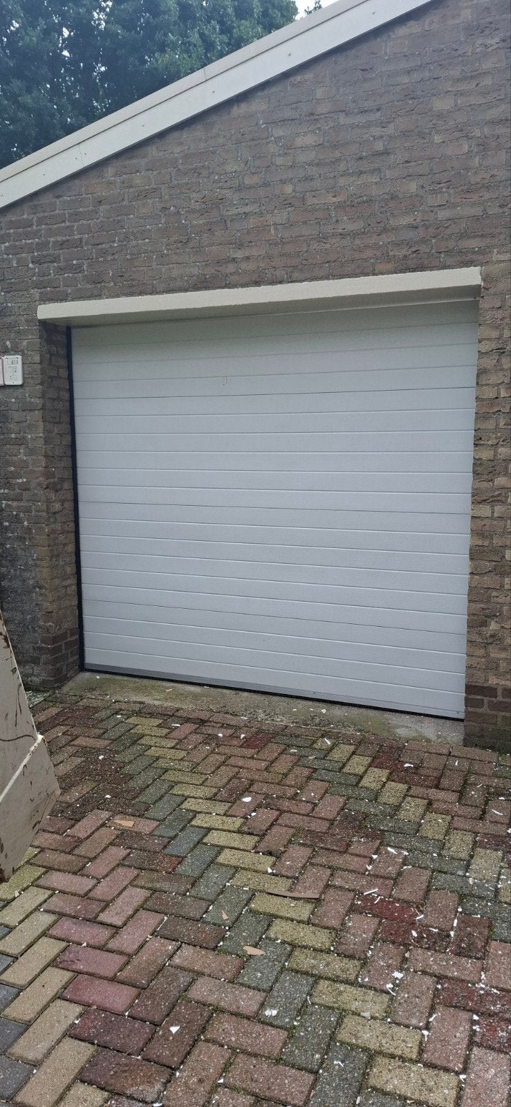 Electrische garagedeur., Doe-het-zelf en Verbouw, Deuren en Horren, Garagedeur, Ophalen of Verzenden, Zo goed als nieuw, 120 cm of meer