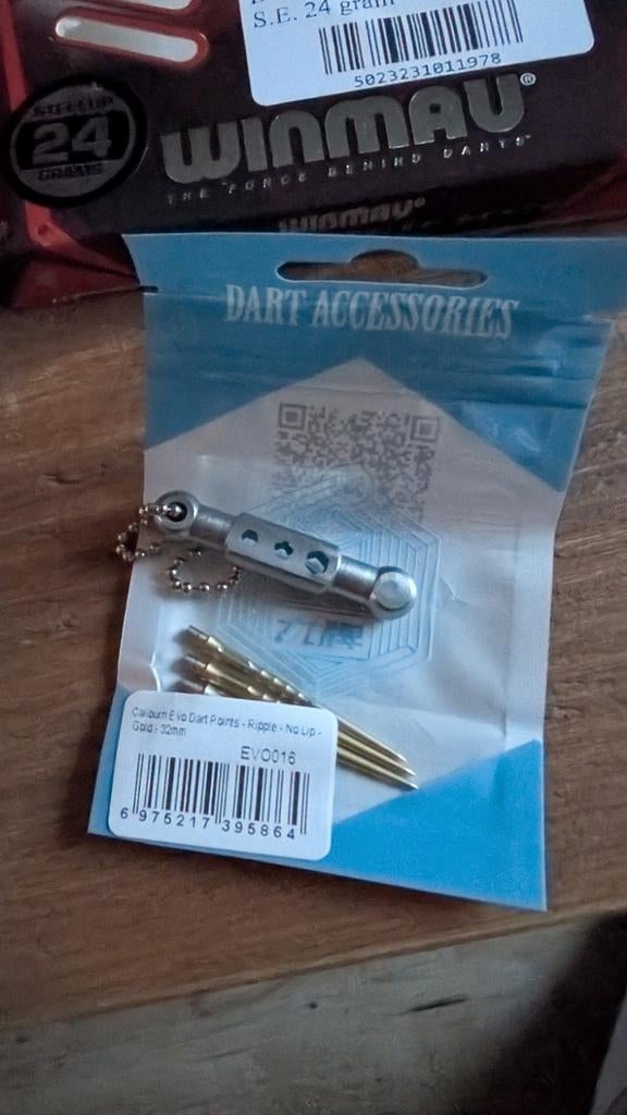 Target darts 23g steel tip, Sport en Fitness, Darts, Ophalen of Verzenden, Zo goed als nieuw, Pijlen