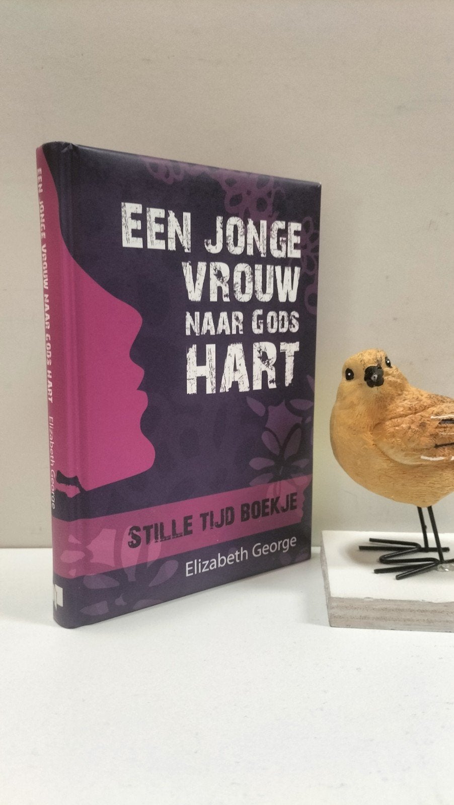 George, Elizabeth; Een jonge vrouw naar Gods hart (Stille ti, Ophalen of Verzenden, Gelezen, Christendom | Protestants