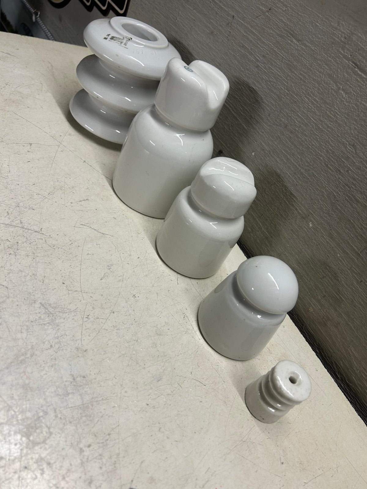 Set van 5 vintage porseleinen isolatoren, Ophalen of Verzenden