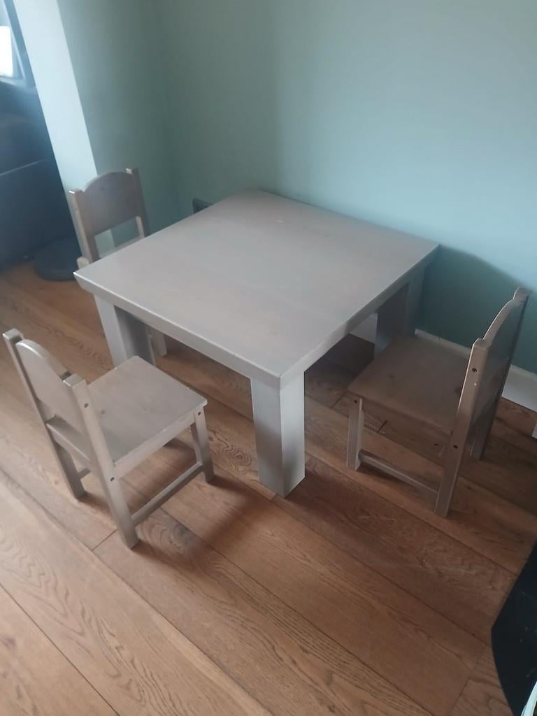 Kinder knutsel tafel en 3 stoelen, Ophalen, Rechthoekig