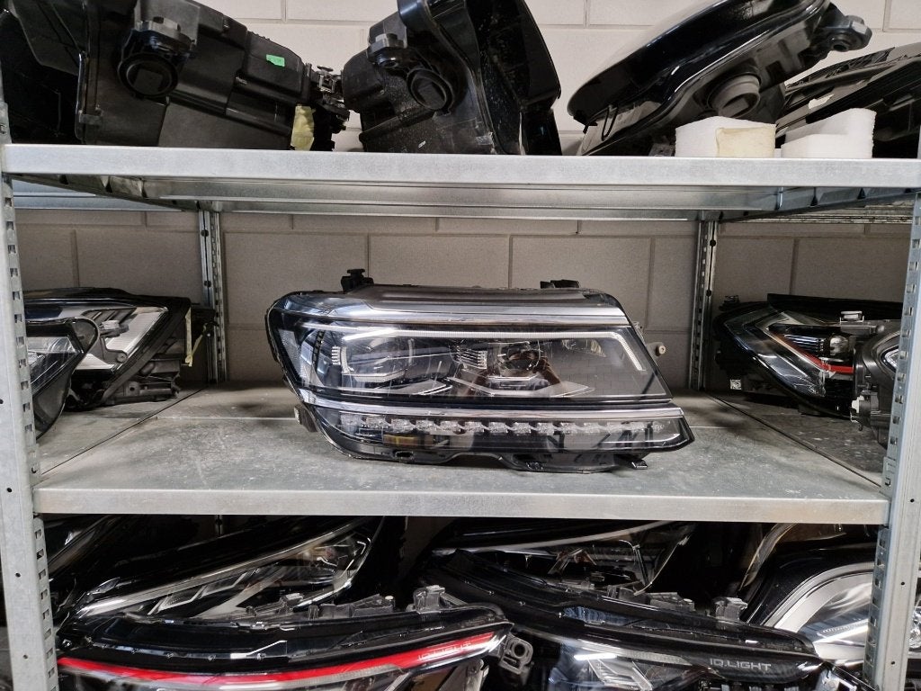 VW Tiguan 5NB AFS VOL LED koplamp 082 rechts, Ophalen of Verzenden, Gebruikt, Volkswagen