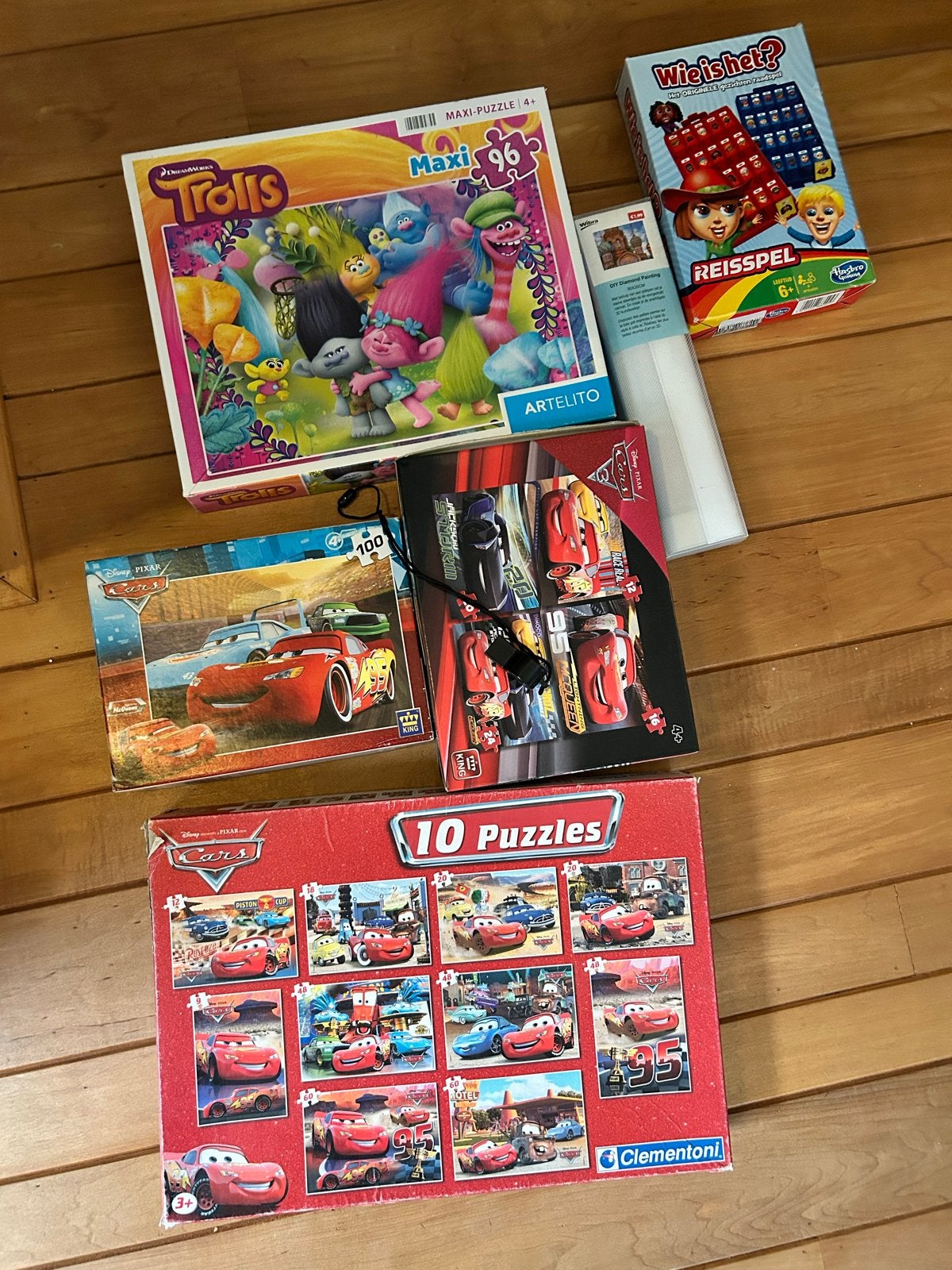 Gratis diverse spellen en puzzels (Trolls, Cars, Wie is het?, Ophalen, Minder dan 500 stukjes, Gebruikt, Legpuzzel