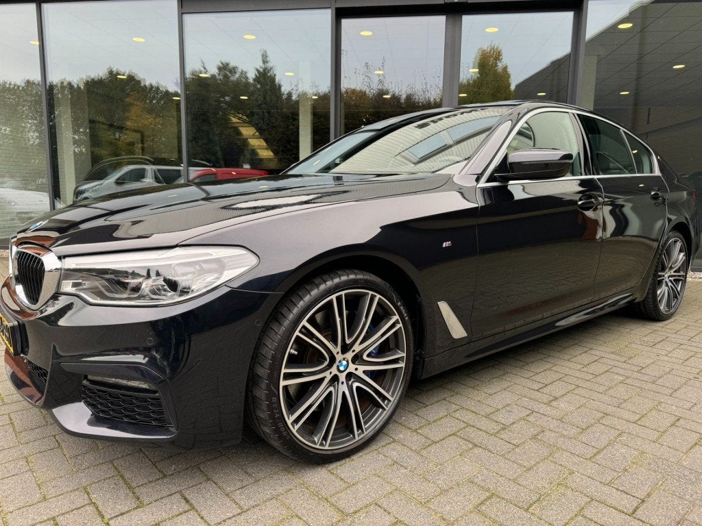 BMW 5 Serie 540i 340pk M-Sport,HUD,Schuifdak,Stoelkoeling,Le, Gebruikt, Bedrijf, 2998 cc, Lease