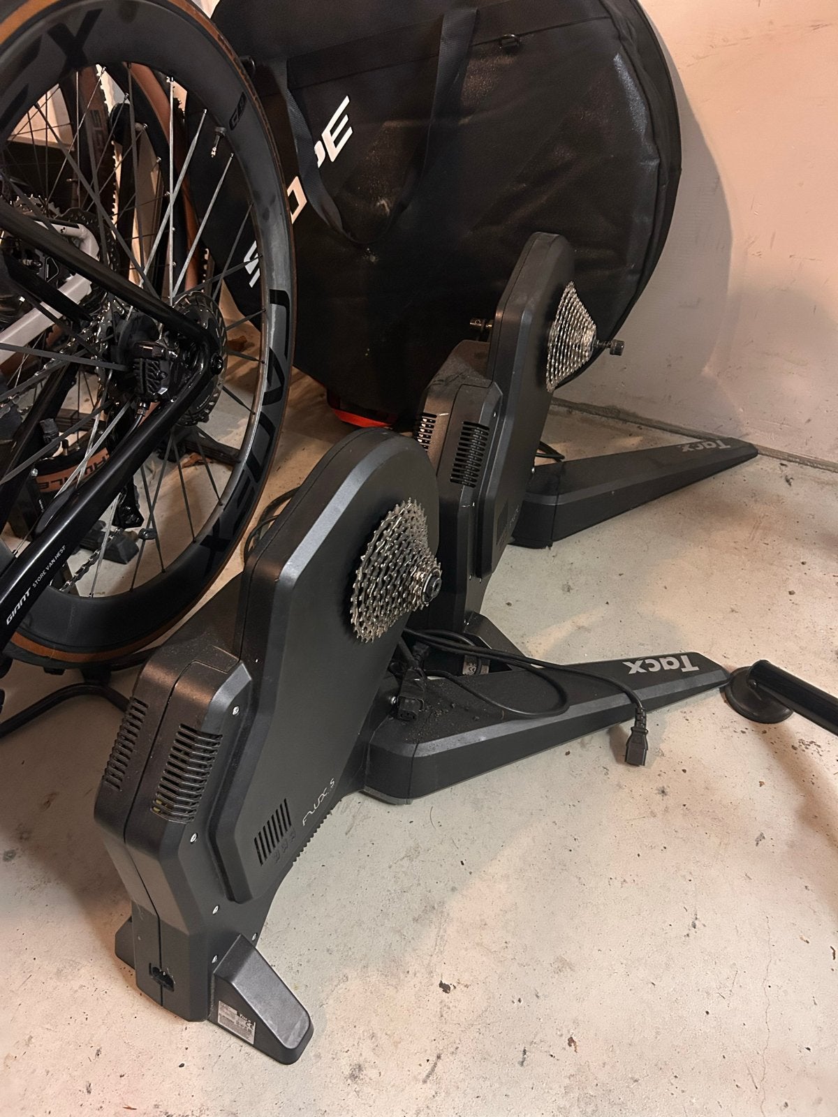 2x Tacx Flux S Smart Trainer - prijs per stuk, Ophalen, Zo goed als nieuw, Overige merken