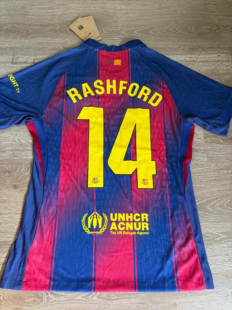 FC Barcelona 25/26 Rashford 14 shirt maat M nieuw, Sport en Fitness, Voetbal, Maat M, Ophalen of Verzenden, Nieuw, Shirt