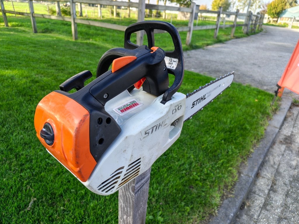 Foto 5 van Stihl MS 150 TC tophendel kettingzaag