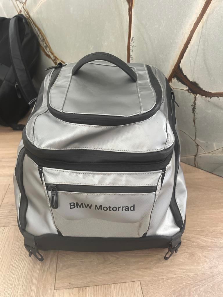 BMW Motorrad Tanktas/Rugzak - Zilver/Zwart, Motoren, Accessoires | Koffers en Tassen, Zo goed als nieuw, Ophalen of Verzenden