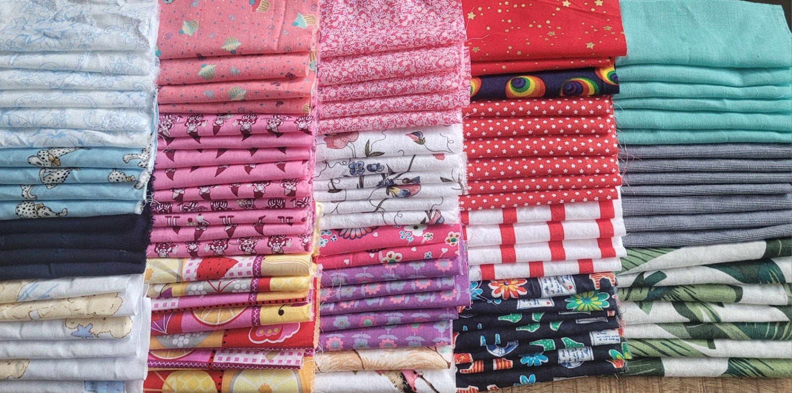 Pakket 6, Partij lapjes hobby en
quilt 100stuks van 10x10cm, Overige materialen, Overige kleuren, Nieuw, Ophalen of Verzenden