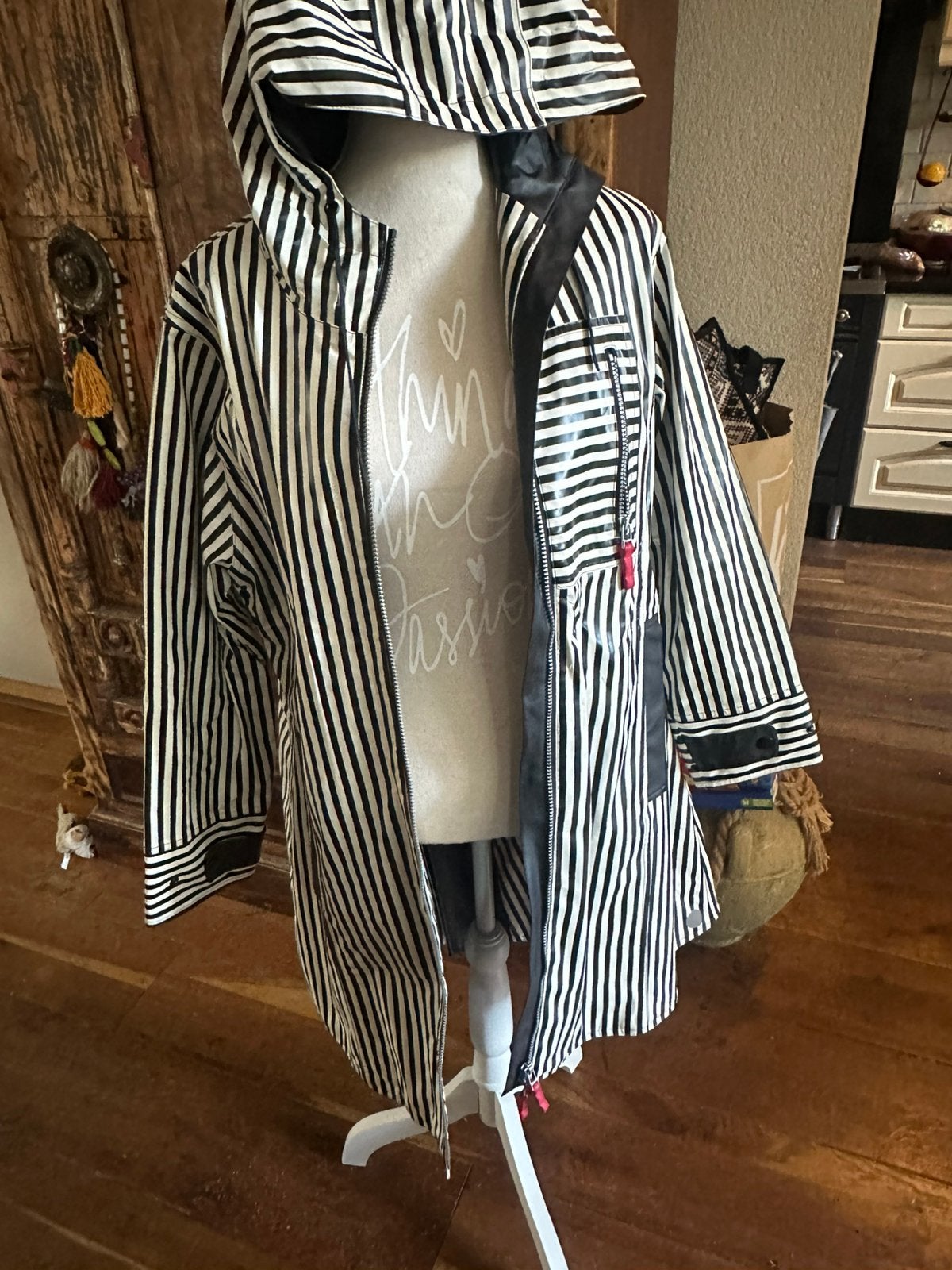 Regenjas Blaest by Lilliboe M, Kleding | Dames, Ophalen of Verzenden, Gedragen