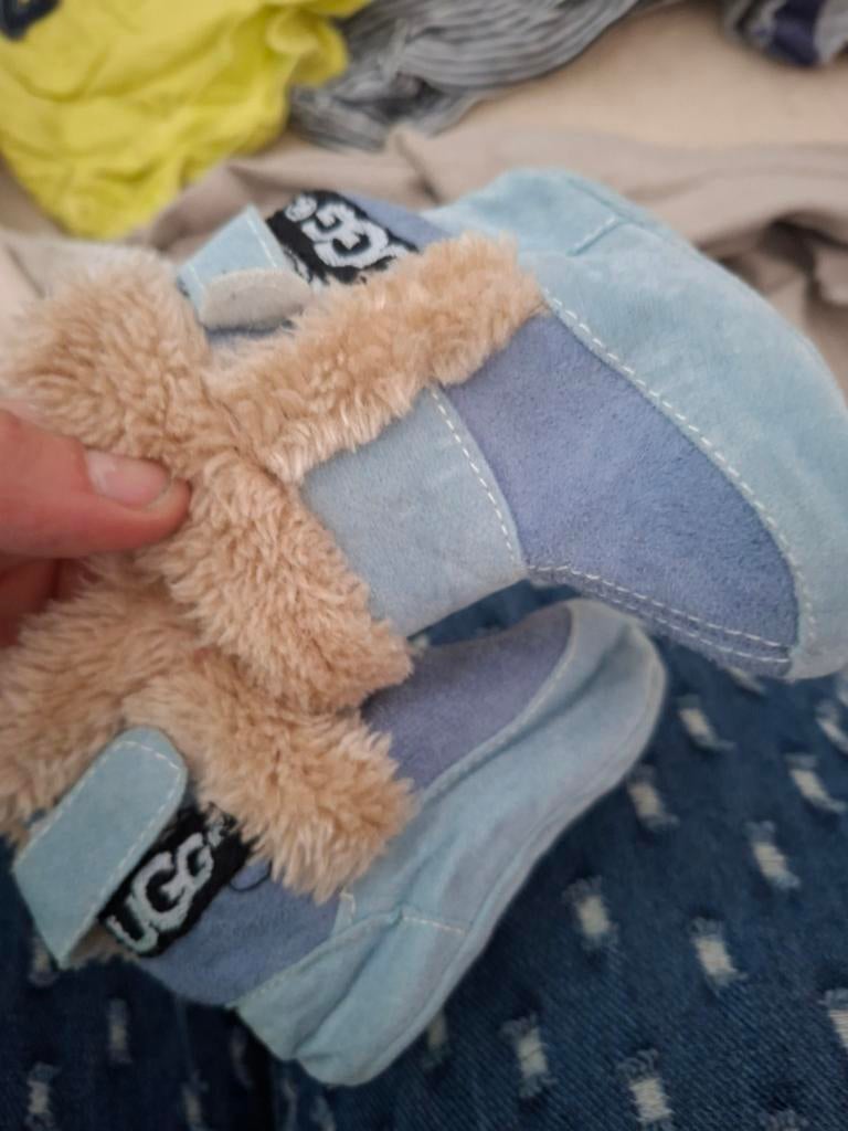 Uggs schoenen 18, Ophalen of Verzenden, Schoentjes
