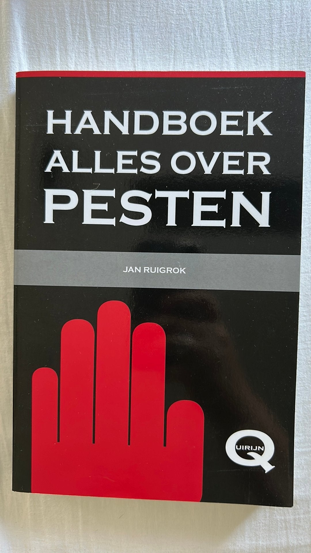 Handhoek alles over pesten, Ophalen of Verzenden, Zo goed als nieuw, Overige uitgevers, Nederlands