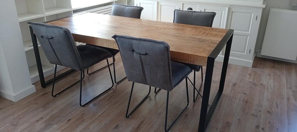Eetkamerset: Antraciete Stoelen en Houten Tafel, Gebruikt, 100 tot 150 cm, 50 tot 100 cm, Modern industrieel