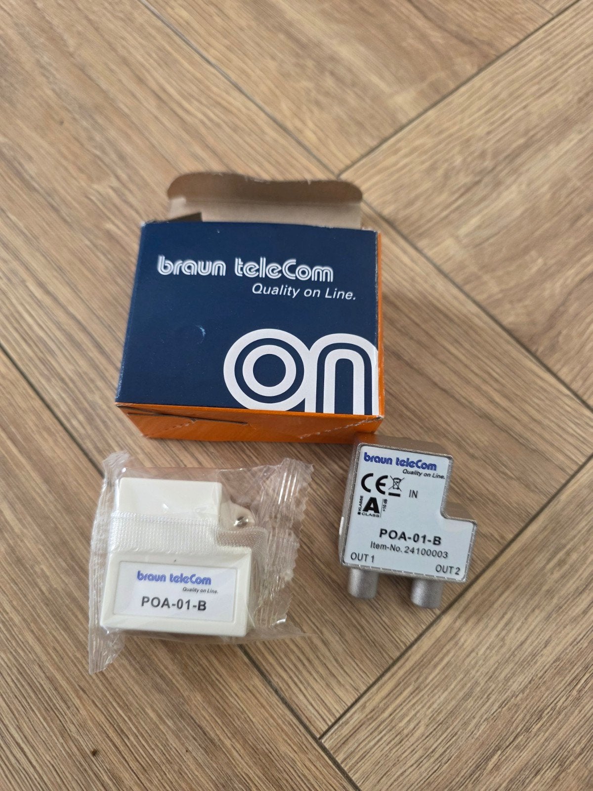 Braun Telecom Coax Splitter POA-01-B - Nieuw in doos, Ophalen of Verzenden, Nieuw, Overige kabels