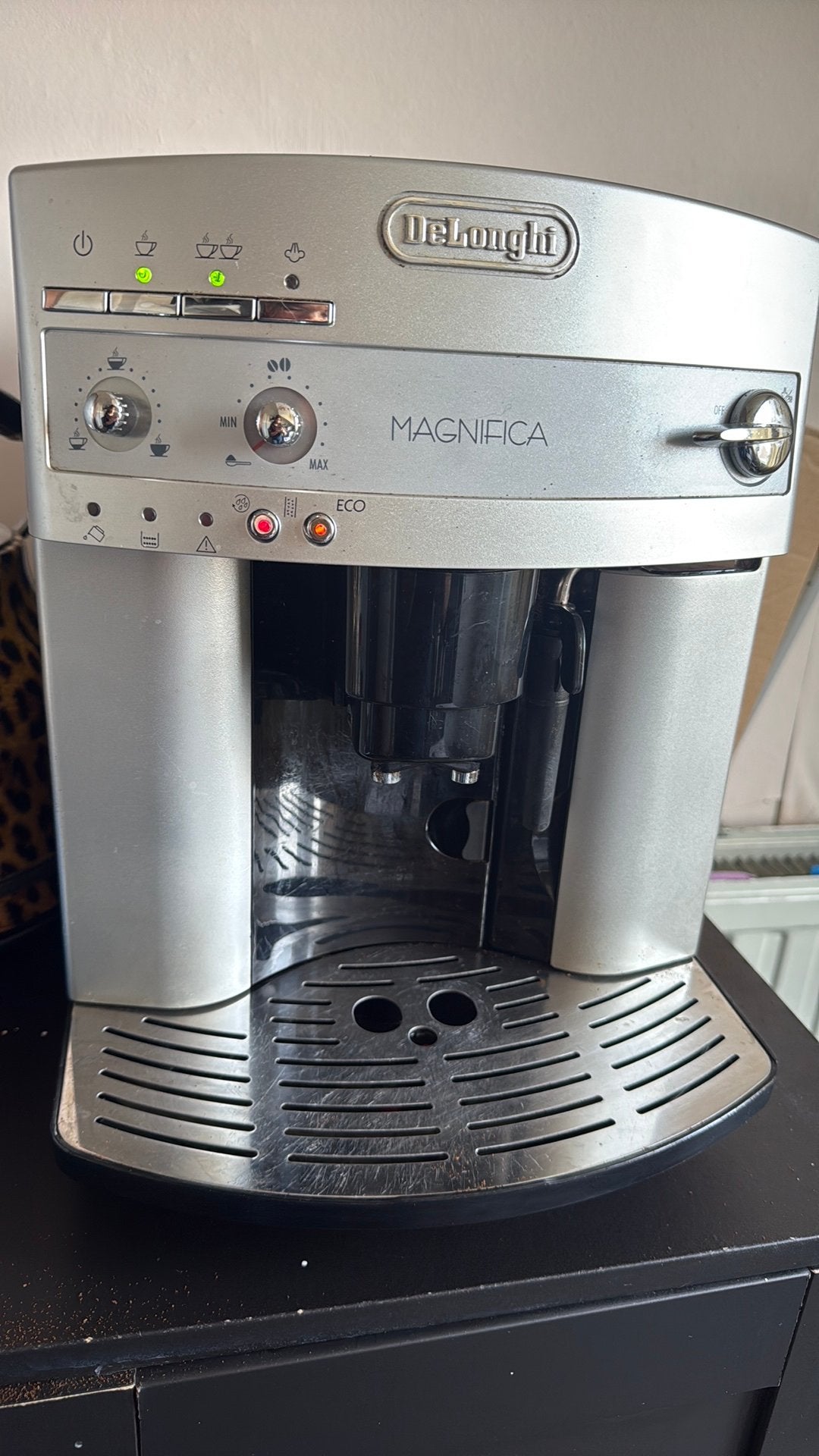 De’Longhi – gratis – bonenmaler defect, Ophalen, Gebruikt, De'Longhi