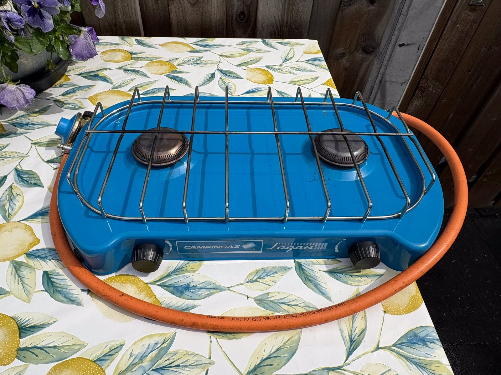 2 pits gasstel campingaz lagon, Caravans en Kamperen, Ophalen, Gebruikt