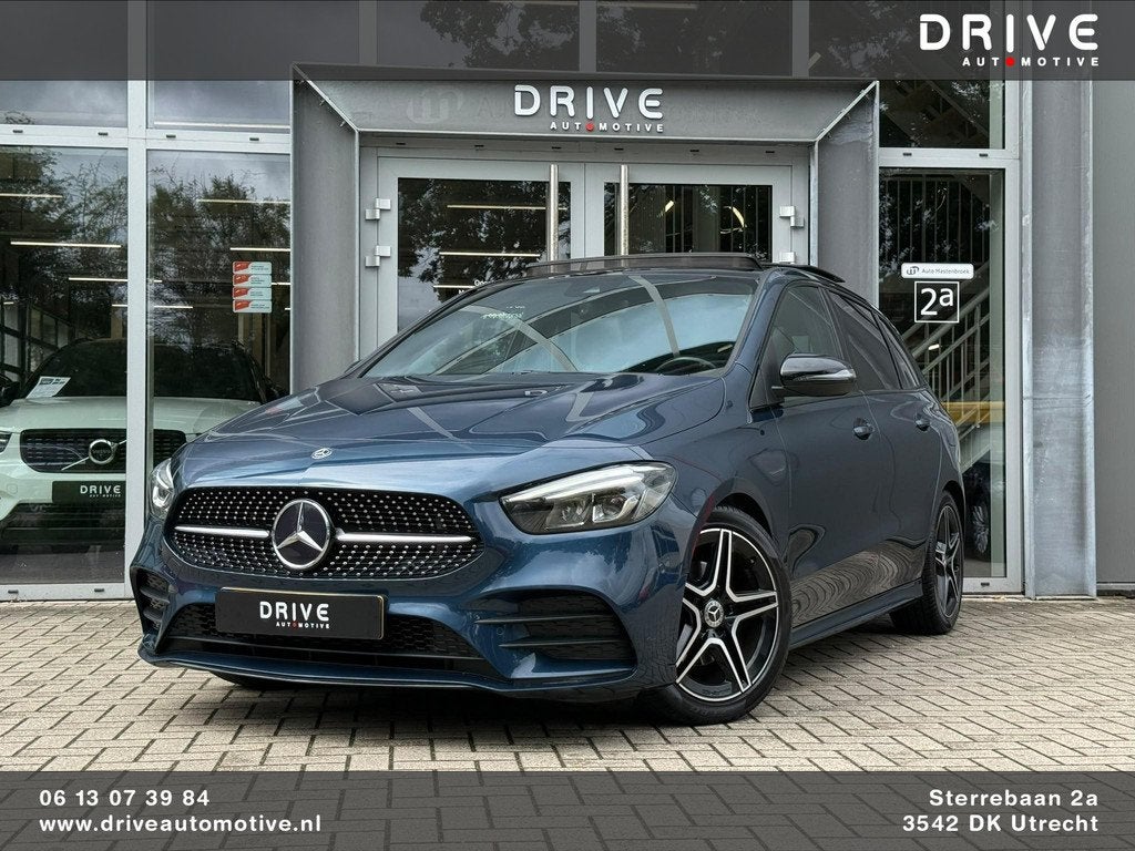 Mercedes-Benz B-klasse 200 Bus. Solution AMG Night|Pano|Carp, Auto's, Mercedes-Benz, Gebruikt, 4 cilinders, Blauw, Leder en Stof