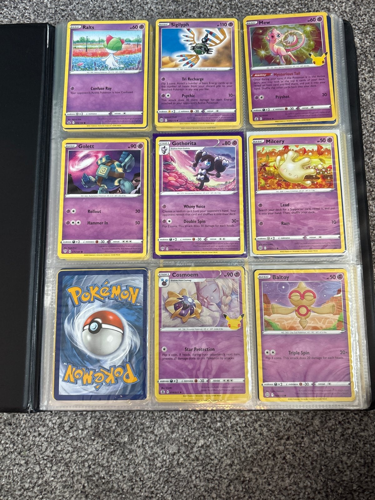 Grote verzameling Pokémon kaarten in map, Ophalen of Verzenden, Zo goed als nieuw, Meerdere kaarten, Foil