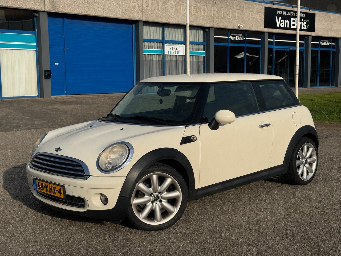 Mini Cooper 1.4 2009 Airco Cruise Keyless 6-BAK NL Auto, Auto's, Mini, Voorwielaandrijving, 4 cilinders, 4 stoelen, Wit