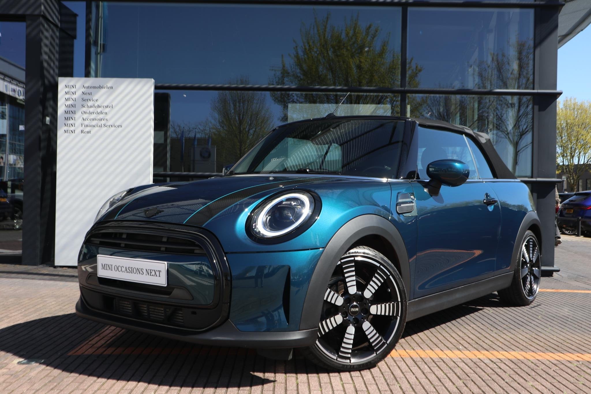 MINI Cabrio Cooper 1.5 Cooper | 18" LM Pulse Spoke | MINI Si, Gebruikt, Euro 6, 4 stoelen, 19 km/l