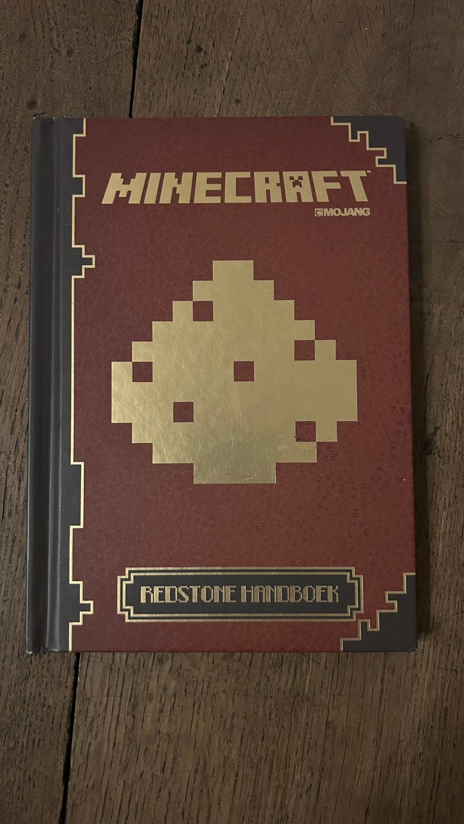 Minecraft handboeken (oa Redstone, Combat, Constructie & ..), Gelezen, Non-fictie, Ophalen of Verzenden, Stephanie Milton