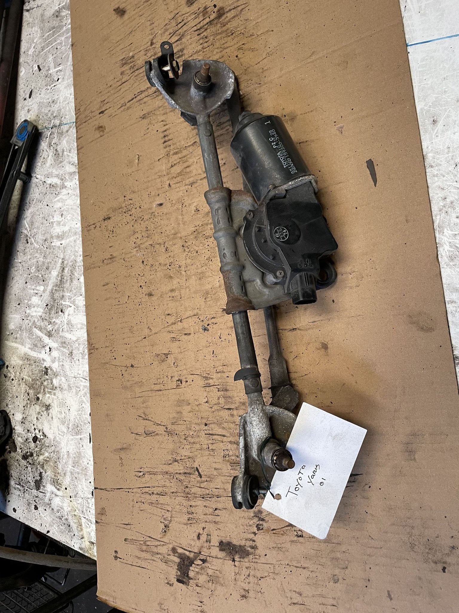 Ruitenwissermotor Toyota Yaris, Gebruikt, -, -, Ophalen of Verzenden
