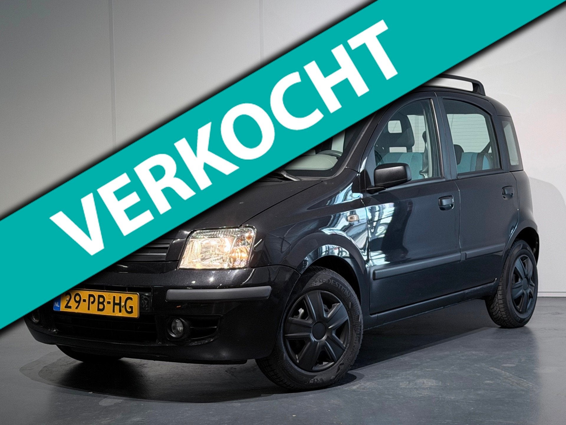 Fiat Panda 1.2 Class /PANO/Elek. Ramen/Stuurbekr/Radio, Voorwielaandrijving, Stof, Gebruikt, Zwart