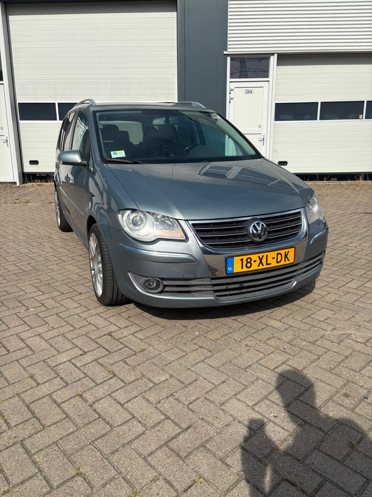 Volkswagen Touran 1.4 TSI 103KW DSG 2007  apk juli 2027, Auto's, Automaat, Stof, 4 cilinders, Grijs