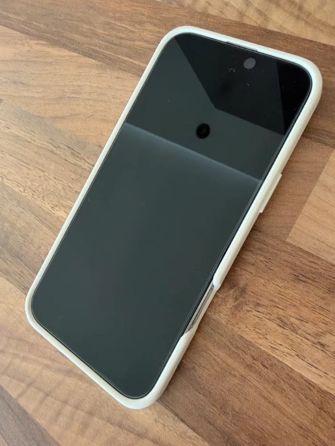 Foto 3 van iPhone 16 Pro Max 256 GB Titan Wit